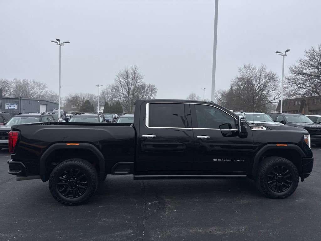 Used 2023 GMC Sierra 2500 Denali w/ Denali Black Diamond Edition image 6