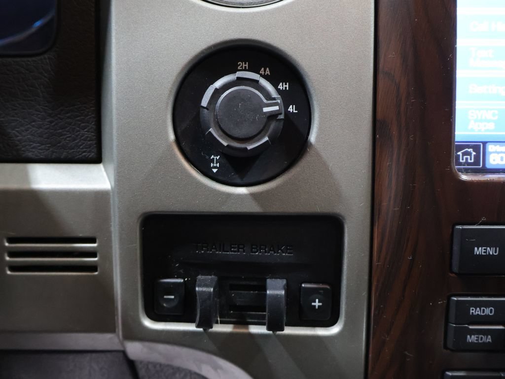 Used 2012 Ford F150 Lariat w/ Lariat Chrome Pkg AWD/4WD image 30