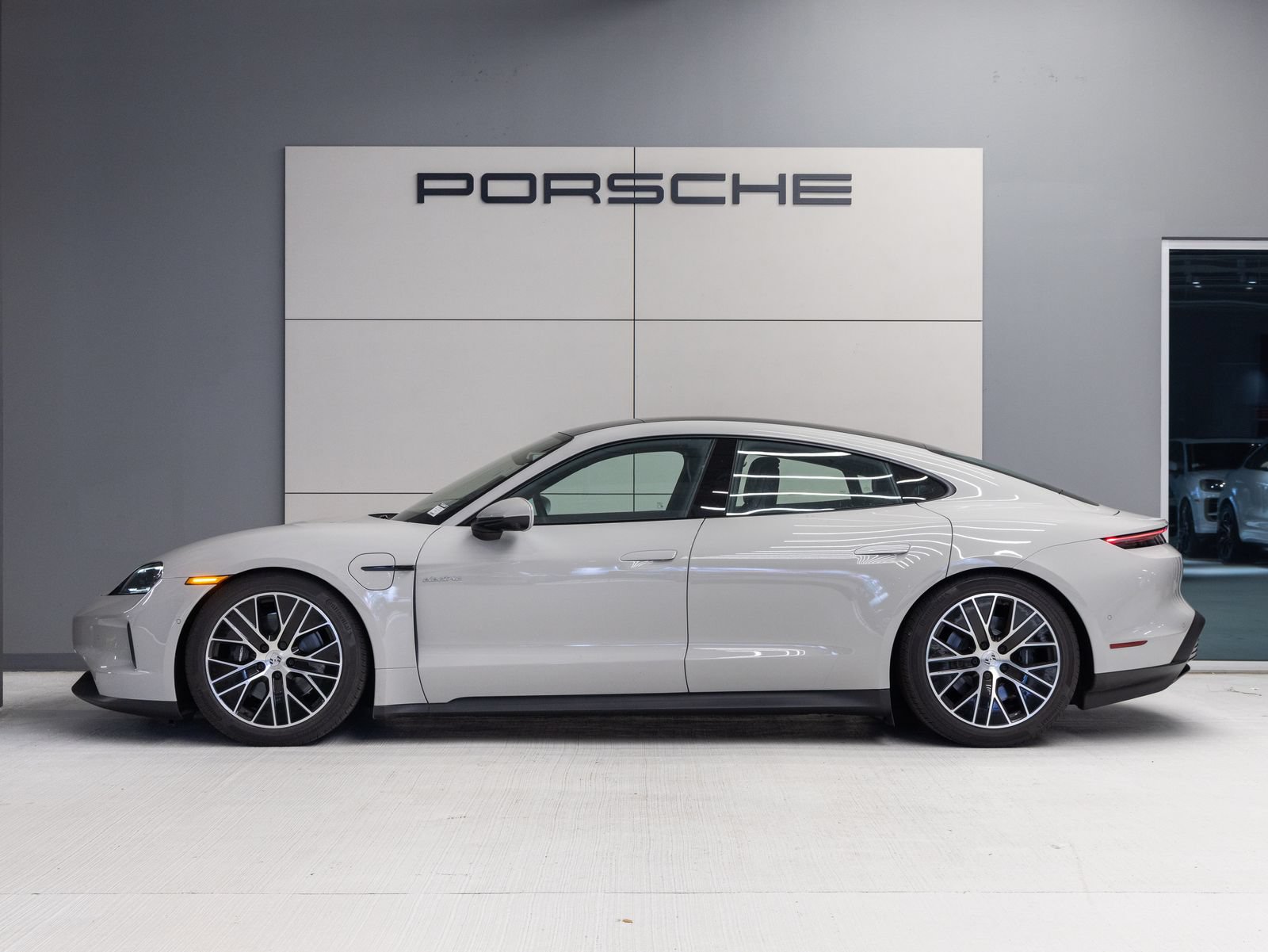 Certified 2026 Porsche Taycan AWD/4WD image 2