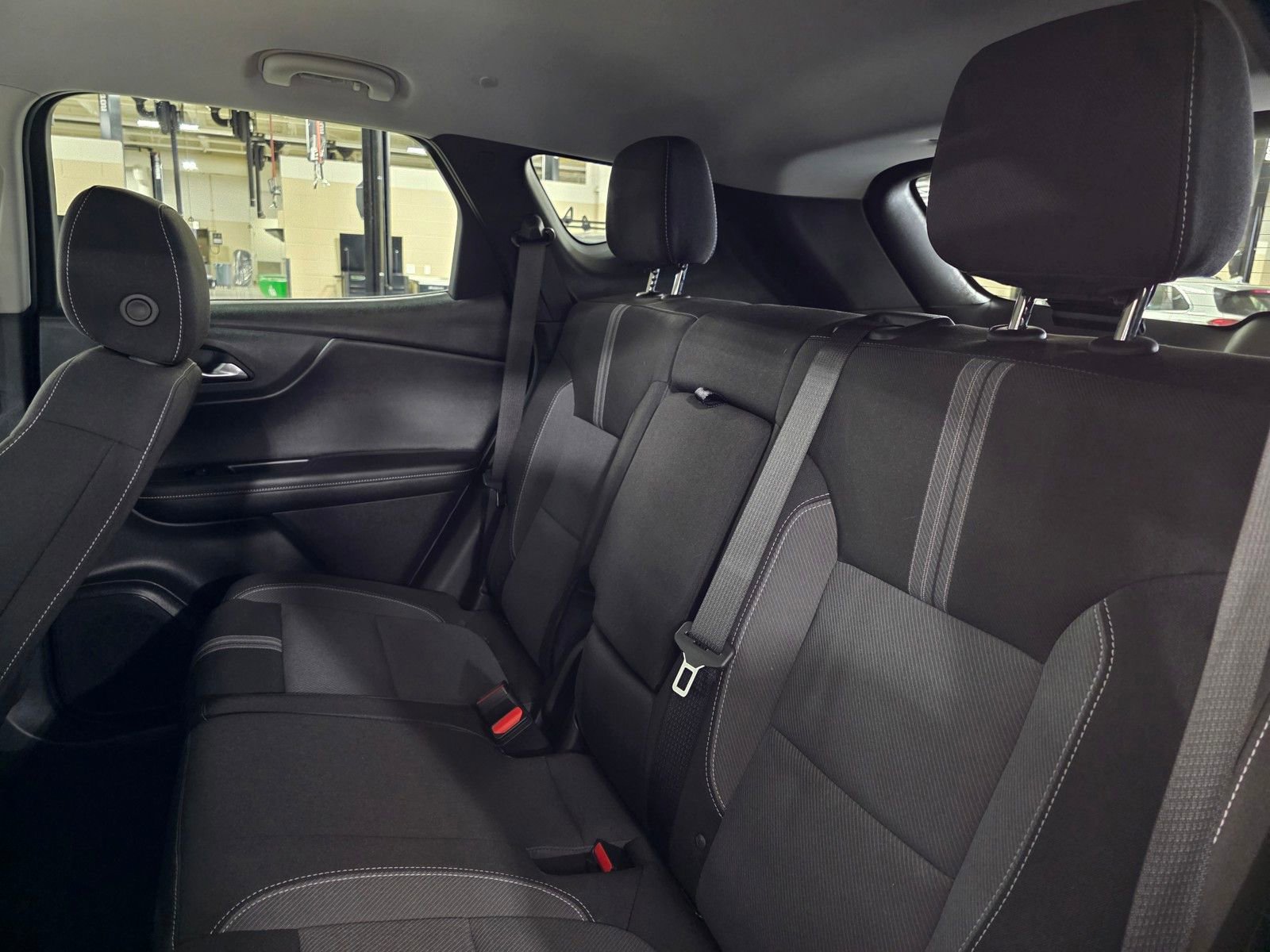 Used 2025 Chevrolet Blazer LT w/ Convenience Package image 14