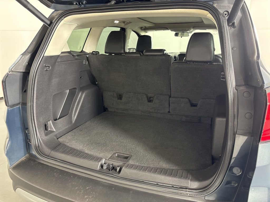 Used 2019 Ford Escape SEL image 16