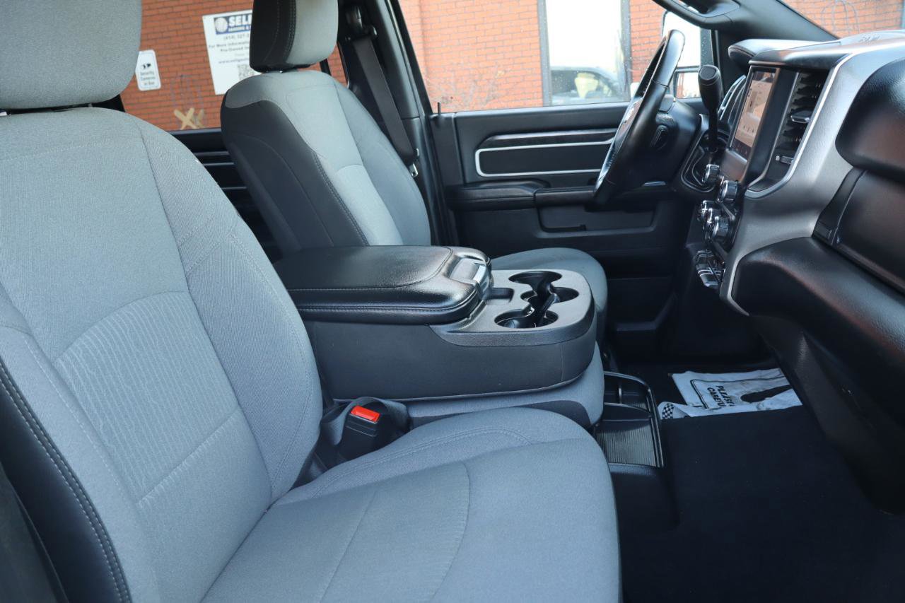 Used 2024 RAM 3500 Big Horn AWD/4WD image 23