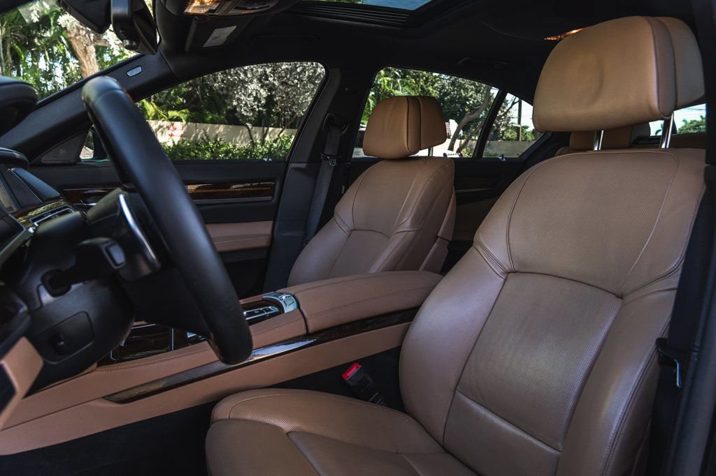 Used 2014 BMW 740i RWD image 14