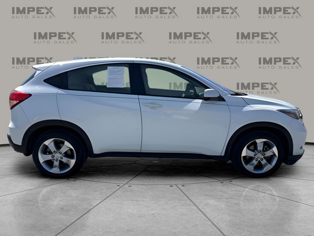 Used 2016 Honda HR-V LX image 6