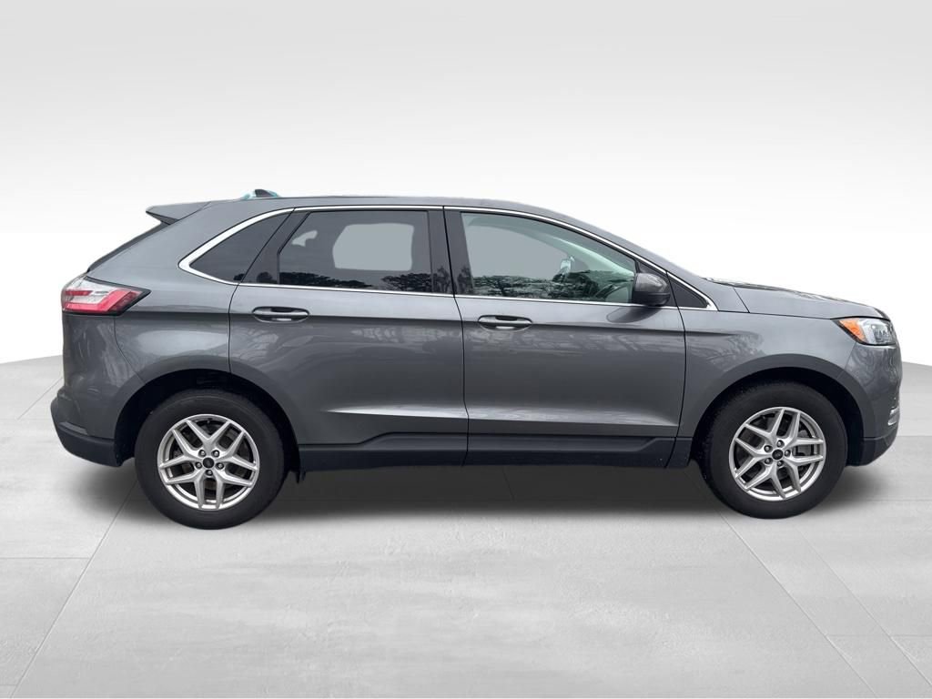 Certified 2024 Ford Edge SEL image 7
