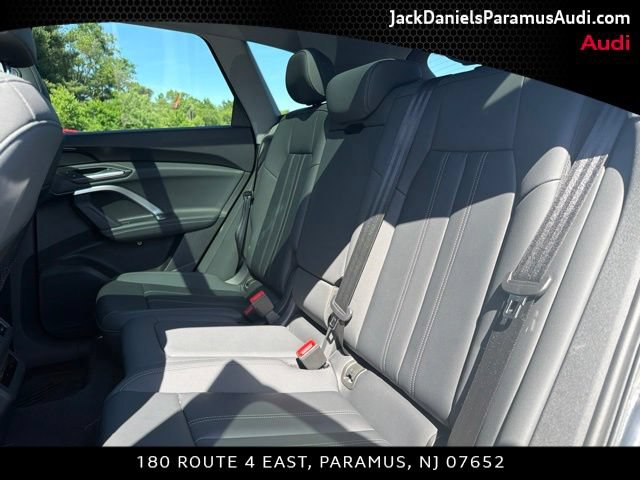 Used 2025 Audi Q5 Premium w/ Convenience Package AWD/4WD image 10