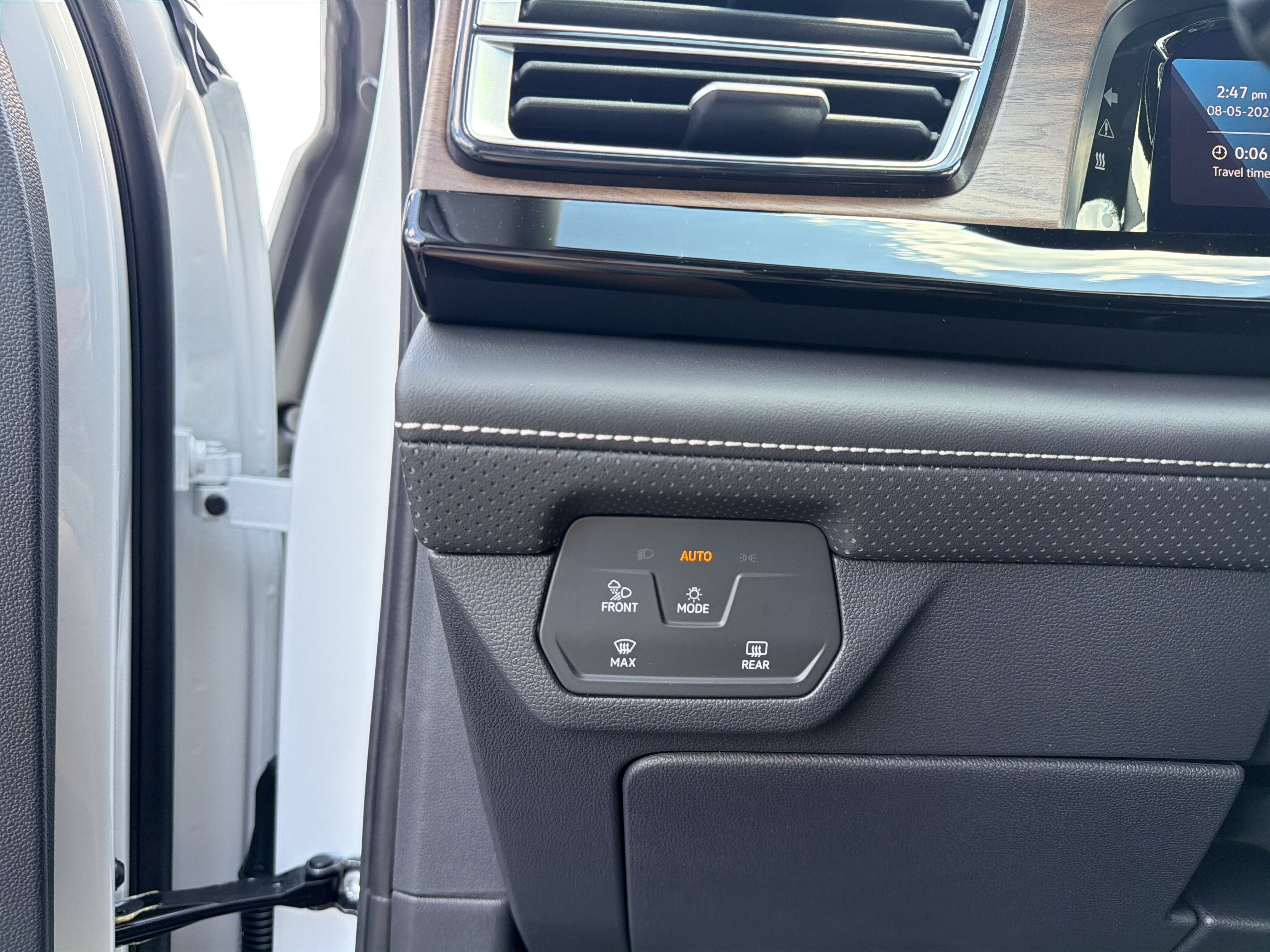 New 2026 Volkswagen Atlas SE AWD/4WD image 16