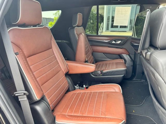 Used 2024 GMC Yukon Denali Ultimate AWD/4WD image 11