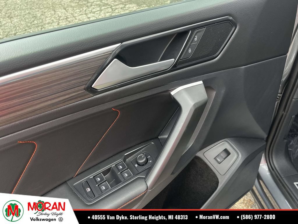 Used 2024 Volkswagen Tiguan Wolfsburg Edition FWD image 17