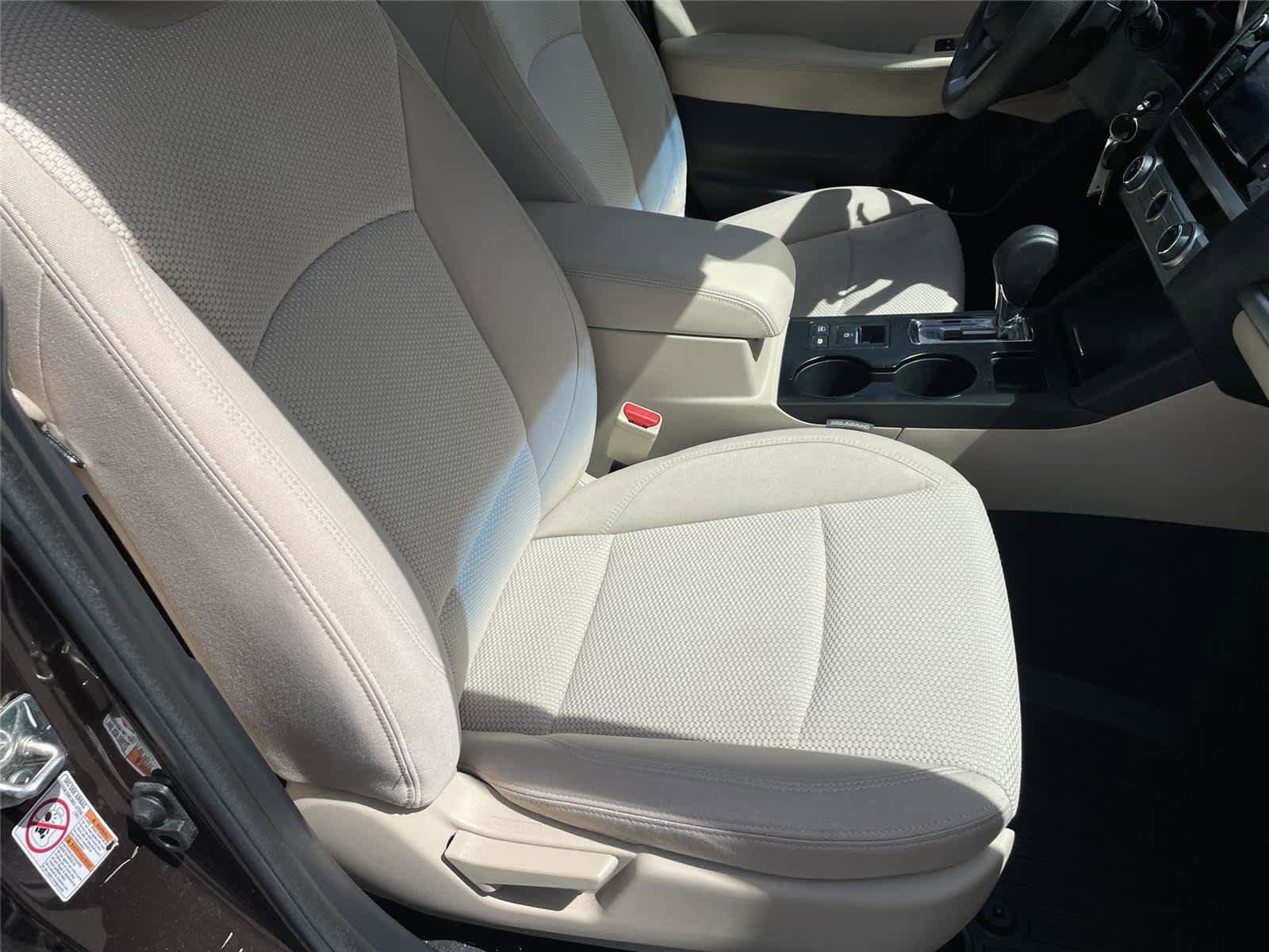 Used 2019 Subaru Outback 2.5i AWD/4WD image 17