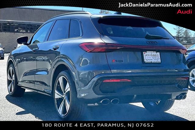 New 2025 Audi SQ5 Premium Plus image 3