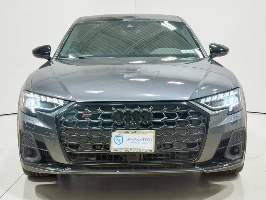 Used 2023 Audi S8 AWD/4WD image 9