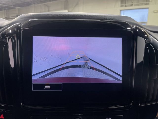 Used 2022 Chevrolet Traverse LT image 17