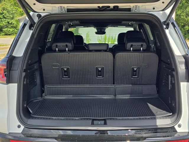 New 2026 GMC Acadia Denali w/ Super Cruise Package FWD image 7
