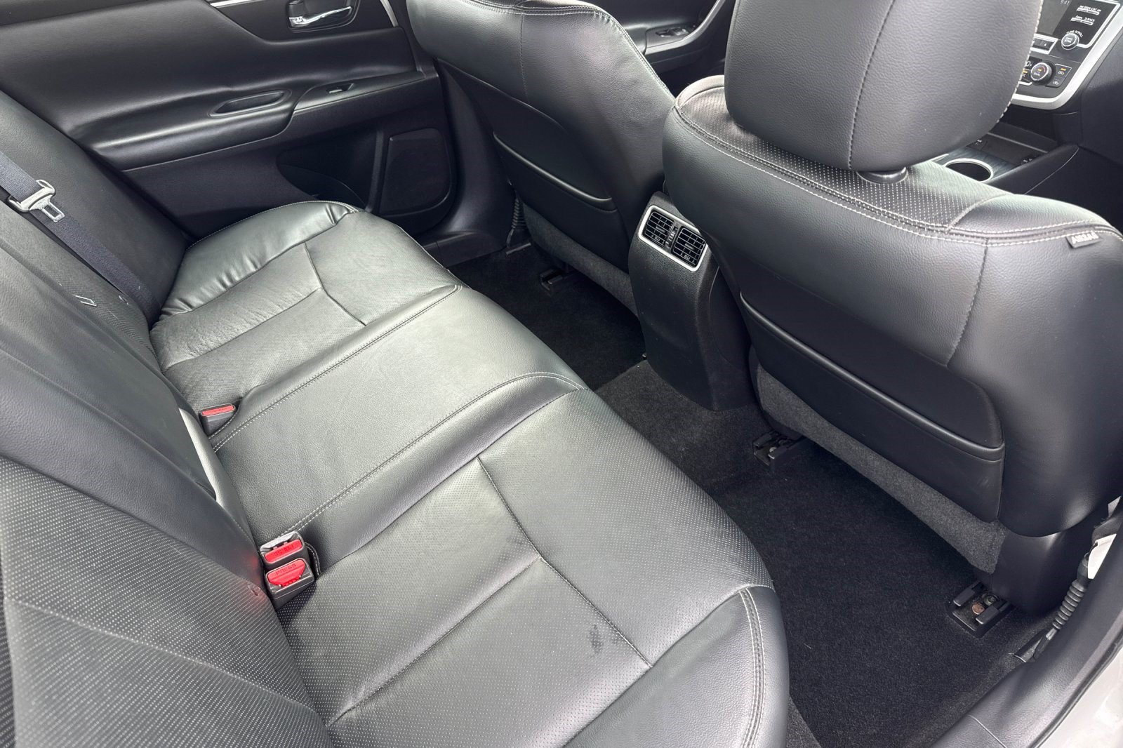 Used 2016 Nissan Altima 2.5 SL FWD image 32