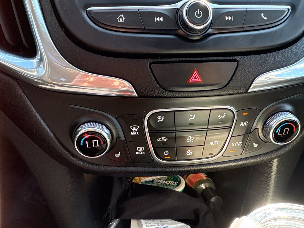 Used 2020 Chevrolet Equinox LT AWD/4WD image 16