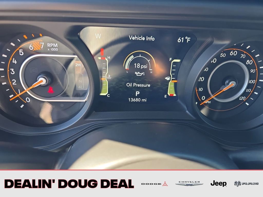 Used 2025 Jeep Wrangler Sahara image 17