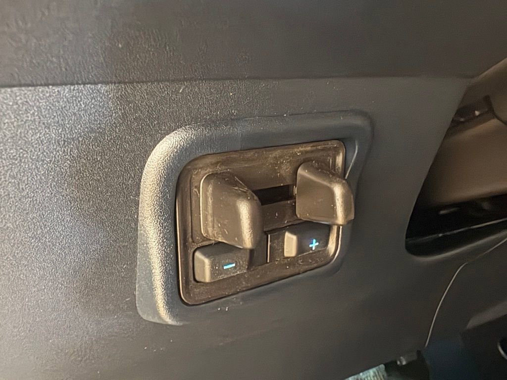 New 2026 Ford Maverick Lariat w/ Black Appearance Package image 16