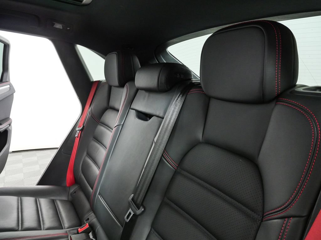 Used 2022 Porsche Macan GTS AWD/4WD image 22