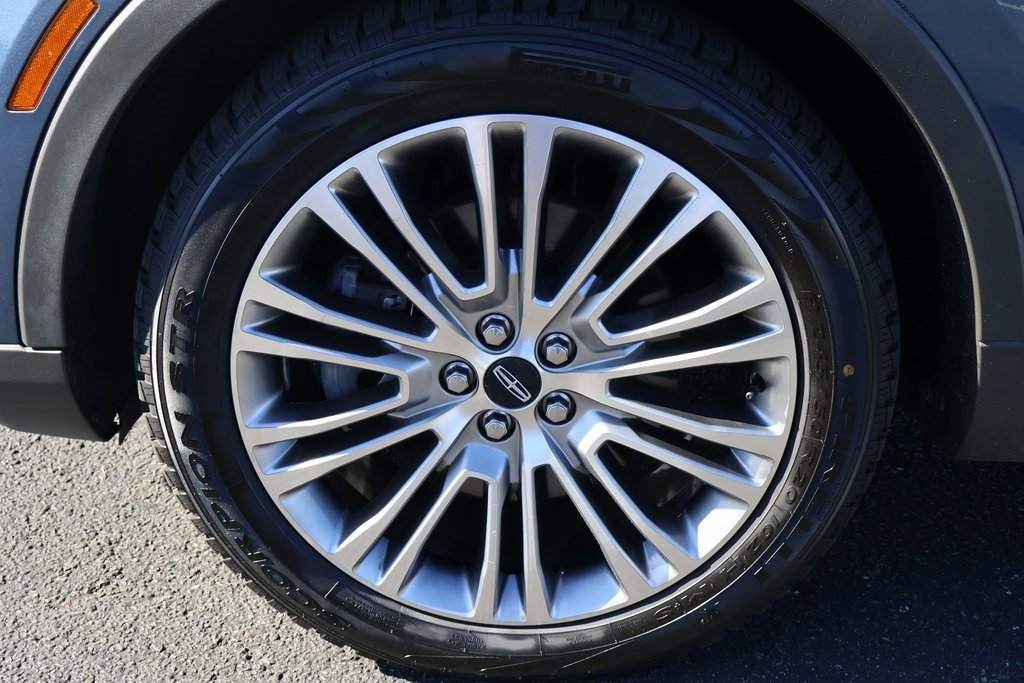 Used 2018 Lincoln MKX Reserve w/ Lincoln MKX Climate Package image 9