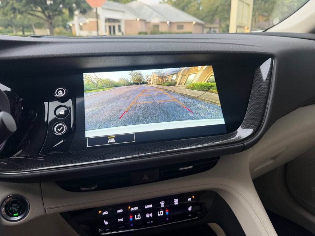 Used 2023 Buick Envision Essence AWD/4WD image 16