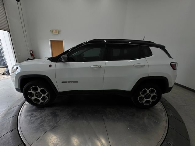 Used 2022 Jeep Compass Trailhawk AWD/4WD image 14