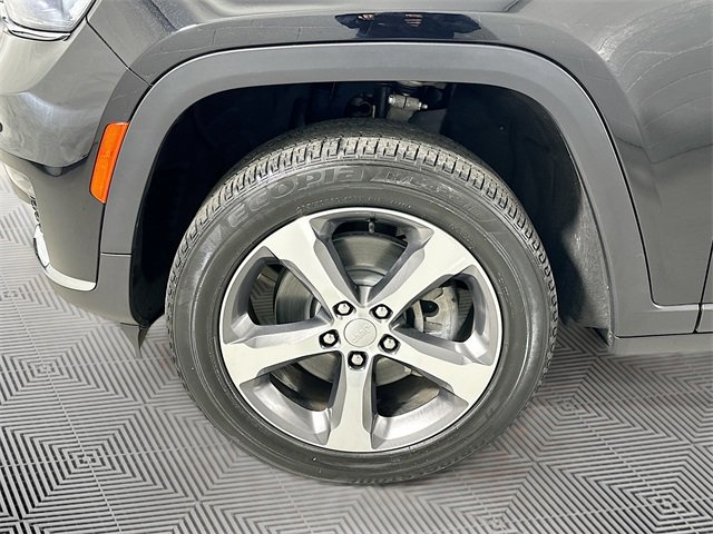 Used 2023 Jeep Grand Cherokee L Limited image 29