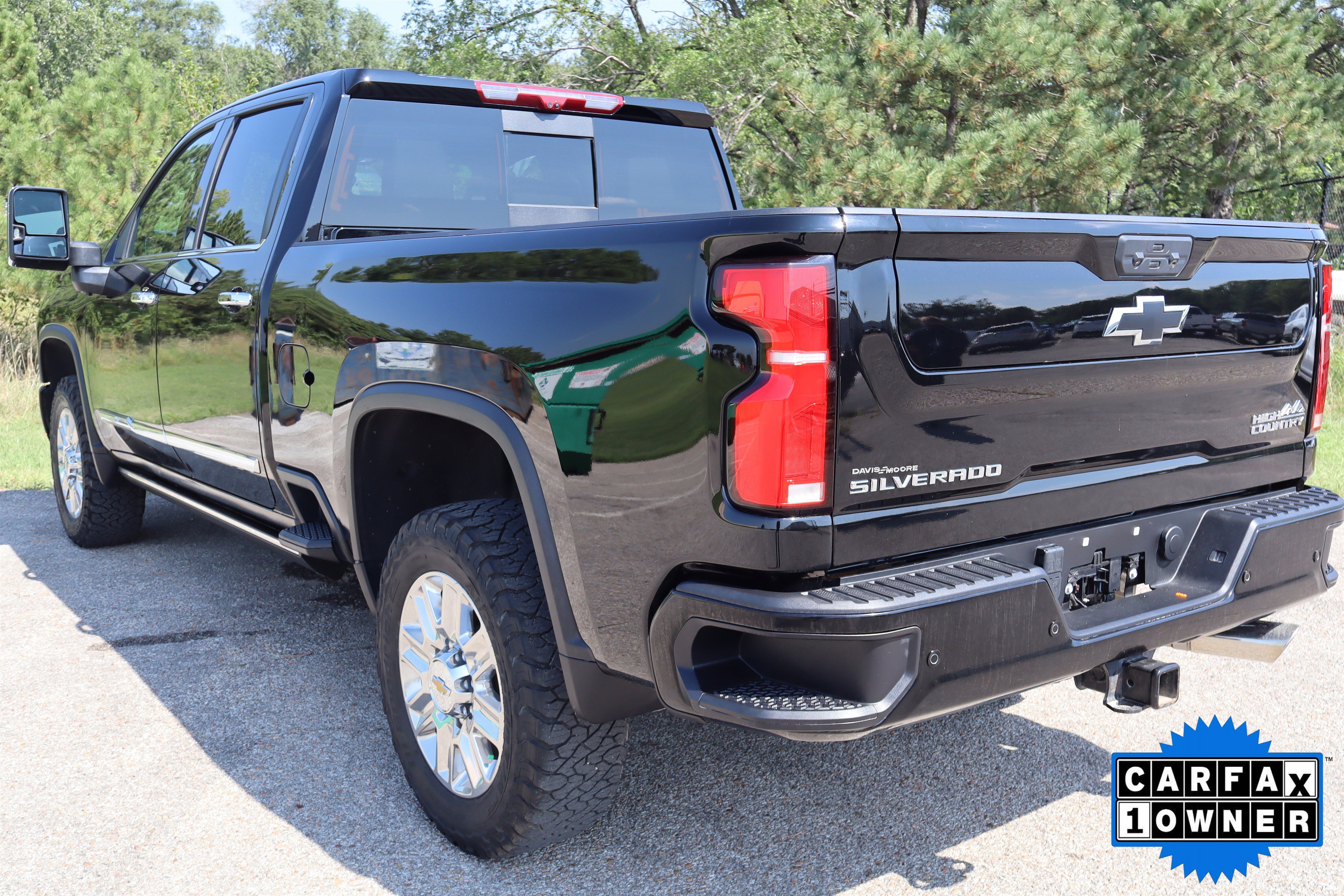 Used 2025 Chevrolet Silverado 2500 High Country w/ Technology Package image 9