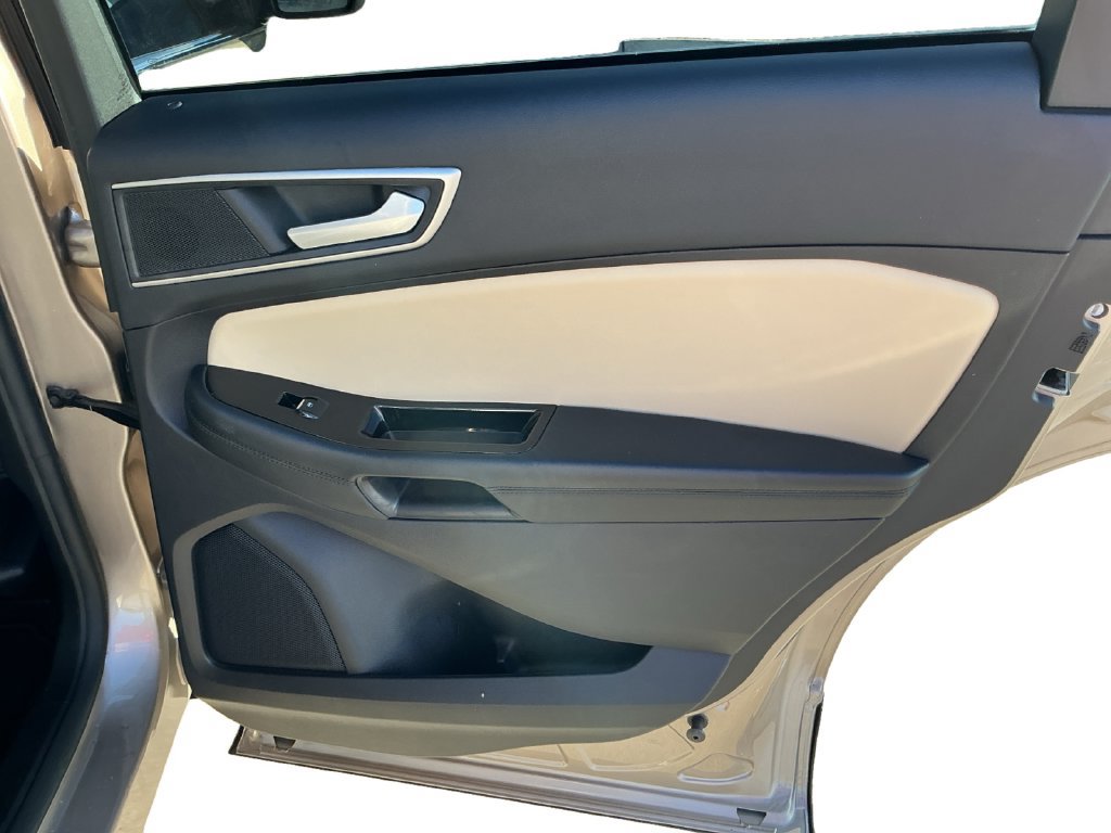 Used 2020 Ford Edge SEL w/ Convenience Package FWD image 27