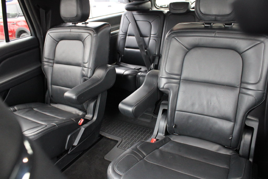 Used 2024 Lincoln Navigator L Reserve AWD/4WD image 21