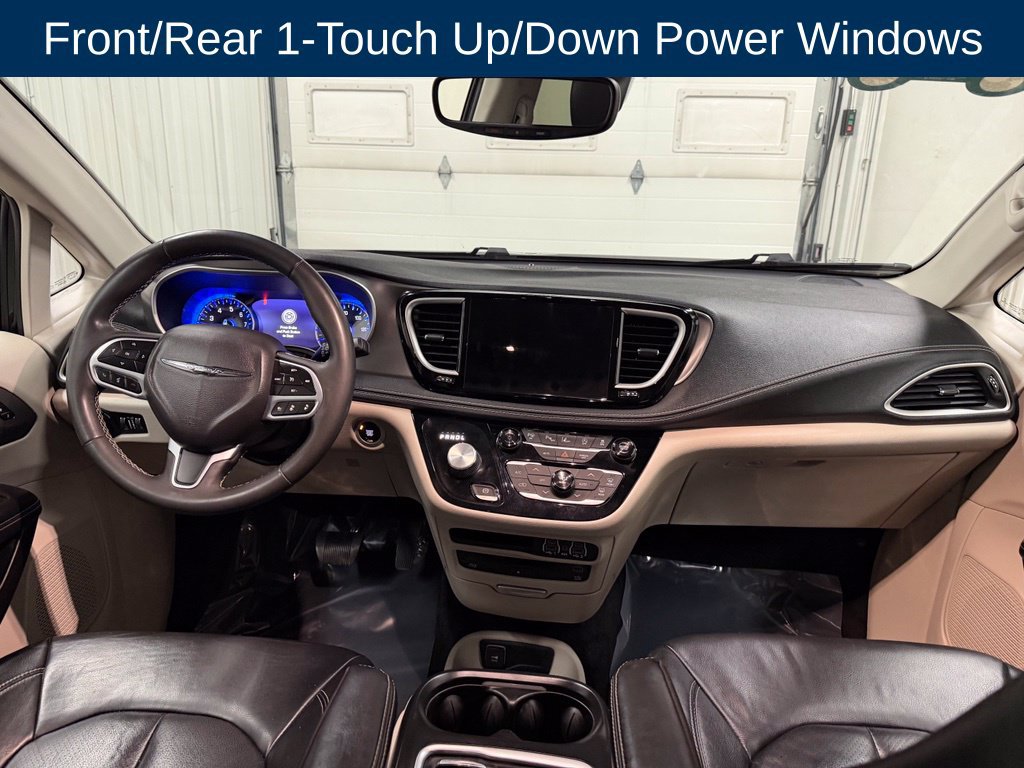Used 2022 Chrysler Pacifica Touring-L w/ Uconnect Theater Family Group FWD image 22