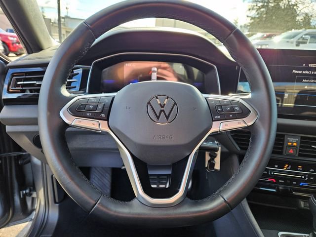 Used 2025 Volkswagen Jetta Sport image 24