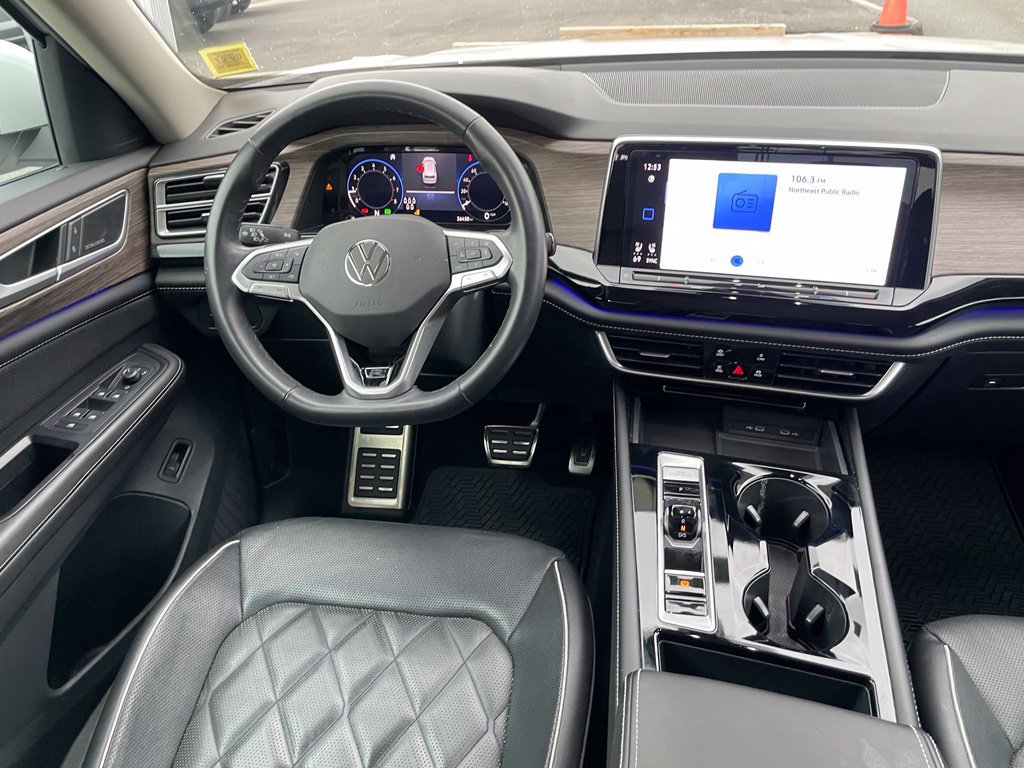 Used 2024 Volkswagen Atlas SEL Premium R-Line AWD/4WD image 10