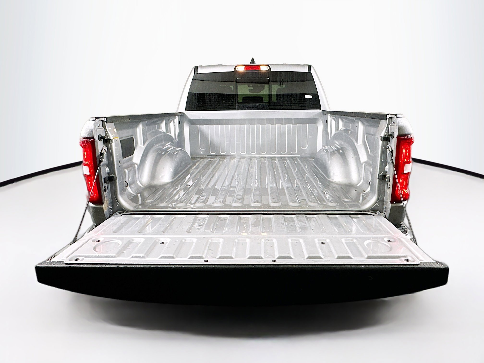 Used 2025 RAM 1500 Laramie image 28