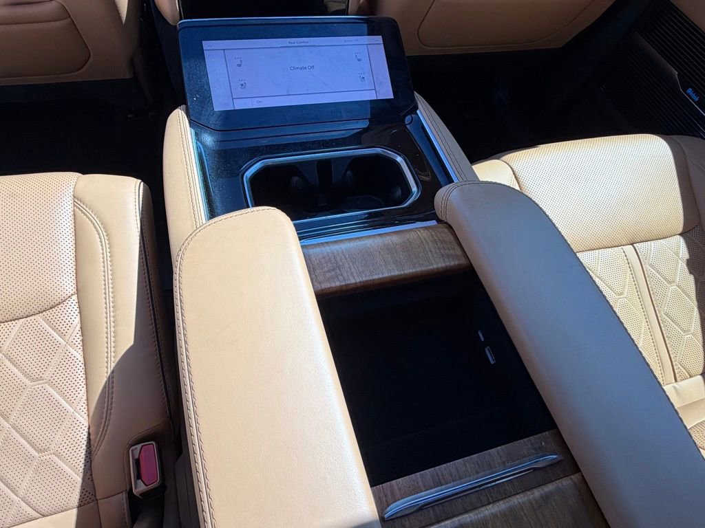 Certified 2025 Jeep Grand Wagoneer L Series III w/ Rear Seat Video Group 1 image 37