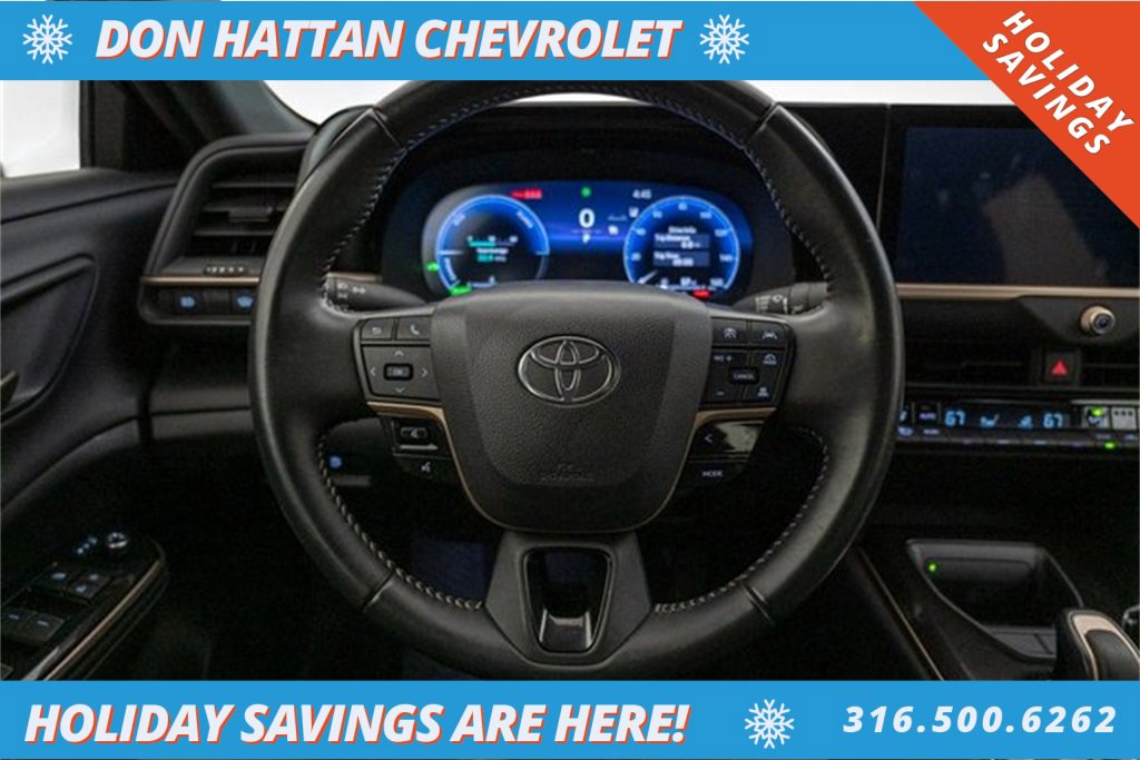 Used 2024 Toyota Crown XLE image 6