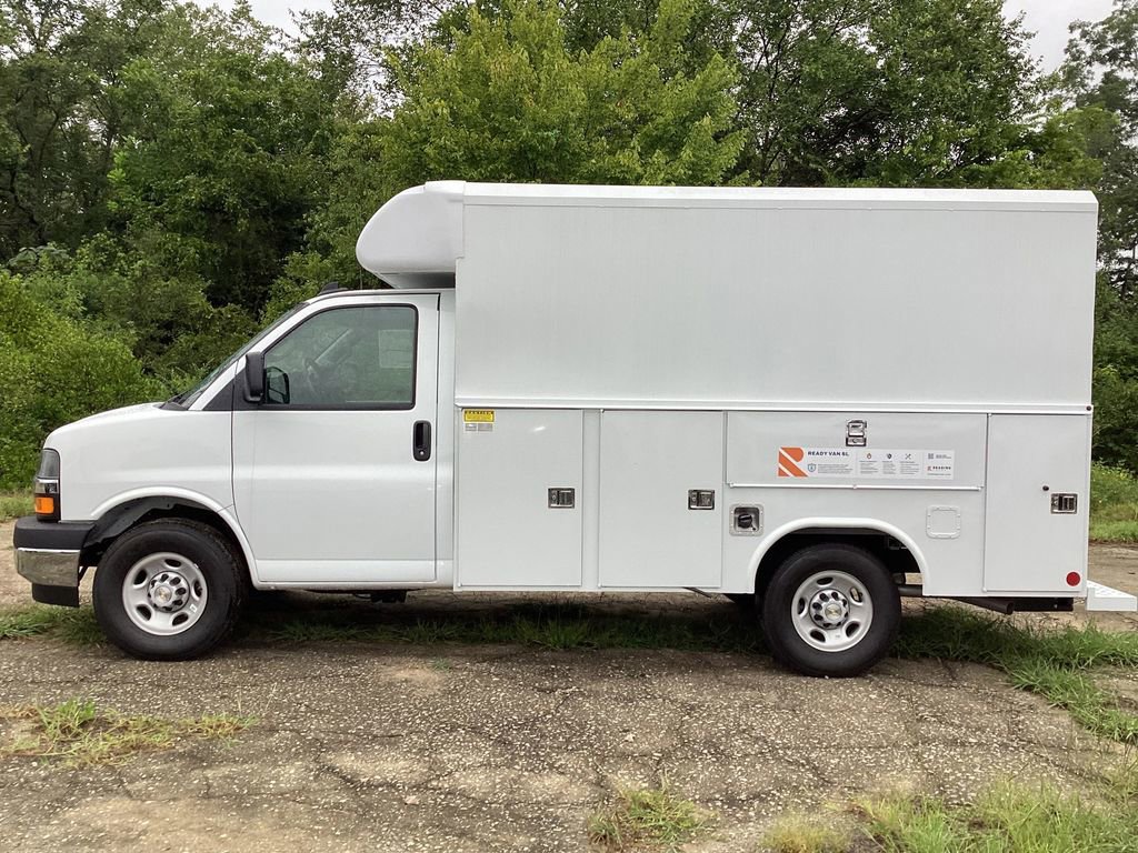 New 2025 Chevrolet Express 3500 w/ Power Convenience Package RWD image 8