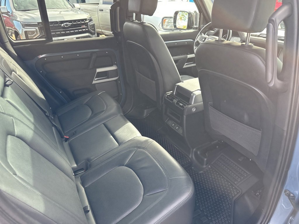 Used 2023 Land Rover Defender 110 S image 27