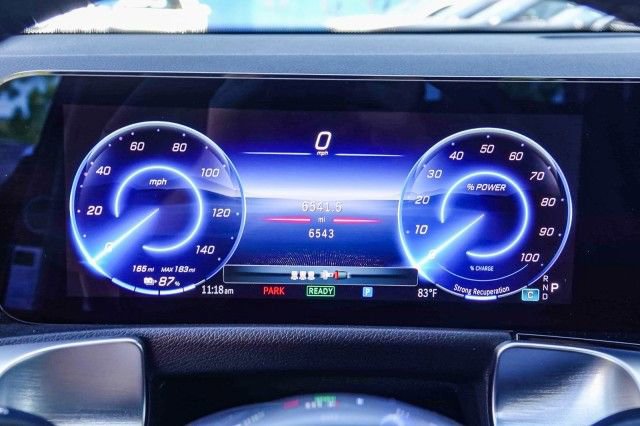Used 2024 Mercedes-Benz EQB 300 4MATIC image 23