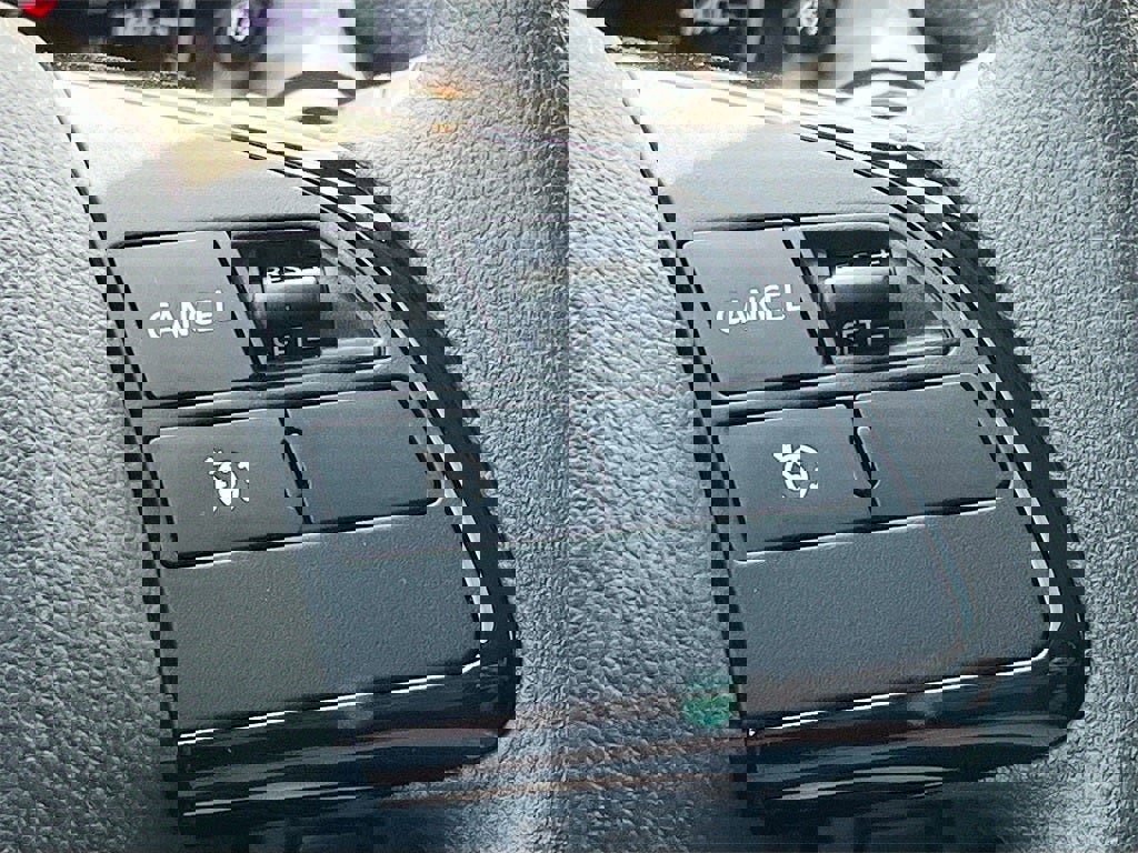 New 2025 Mitsubishi Eclipse Cross LE image 32