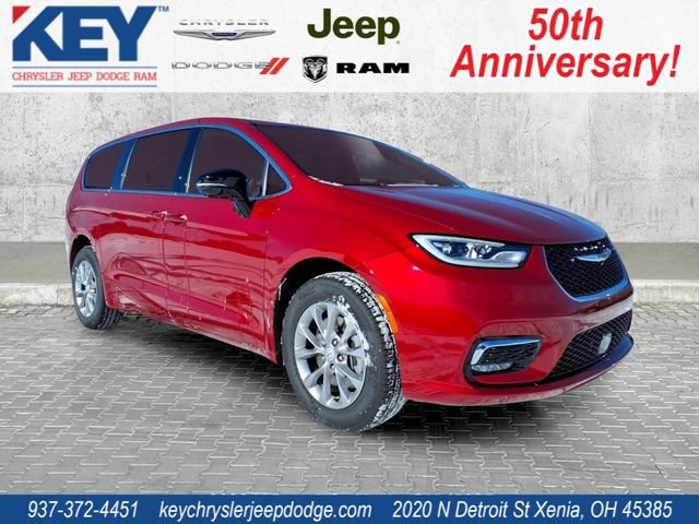 New 2026 Chrysler Pacifica Select image 1