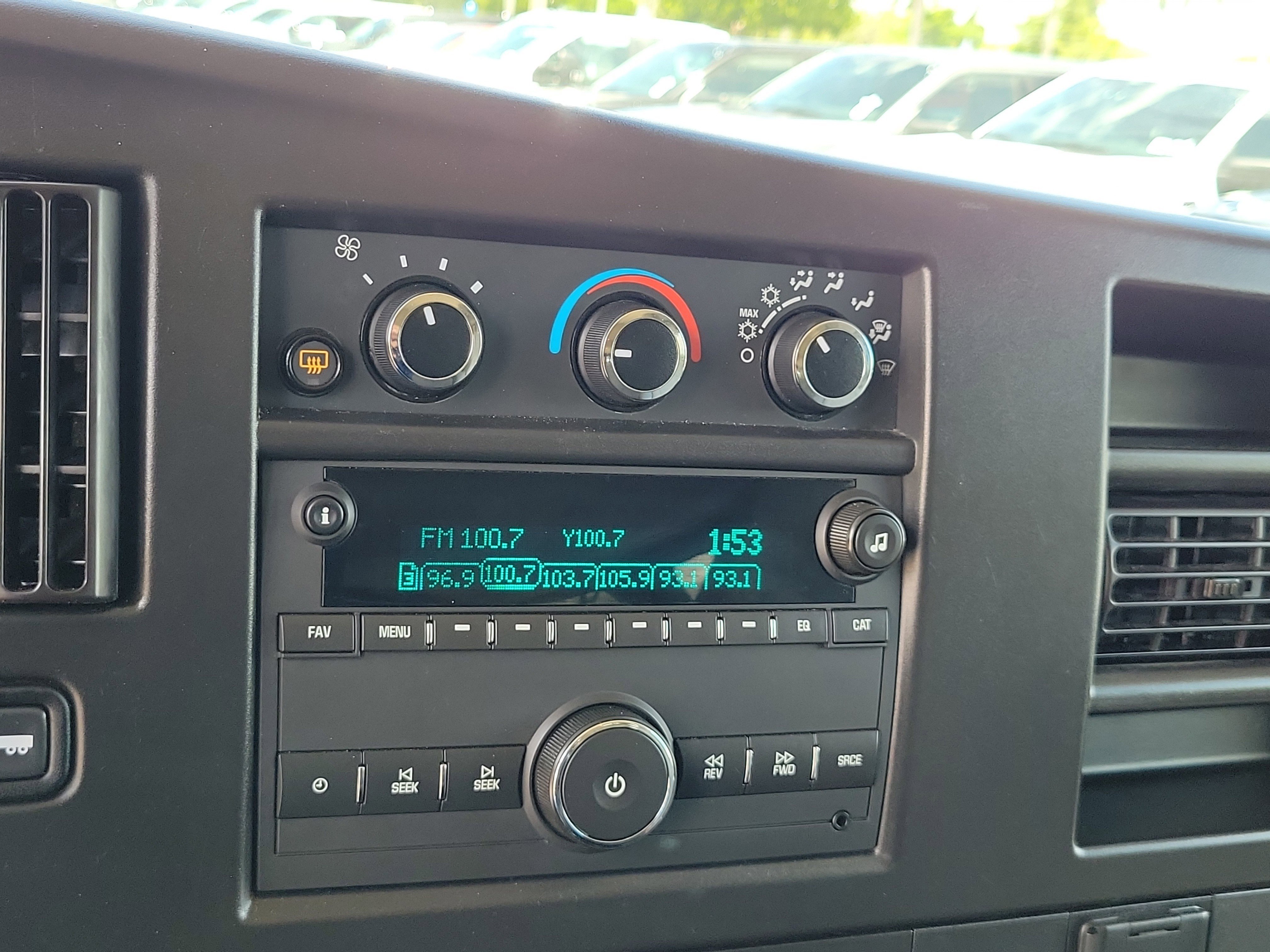 Used 2023 Chevrolet Express 3500 LT w/ LT Preferred Equipment Group RWD image 28