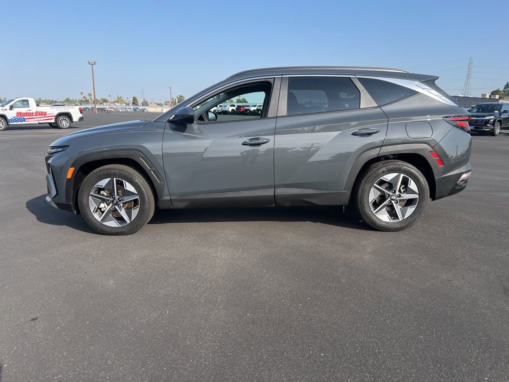 Used 2025 Hyundai Tucson SEL FWD image 8