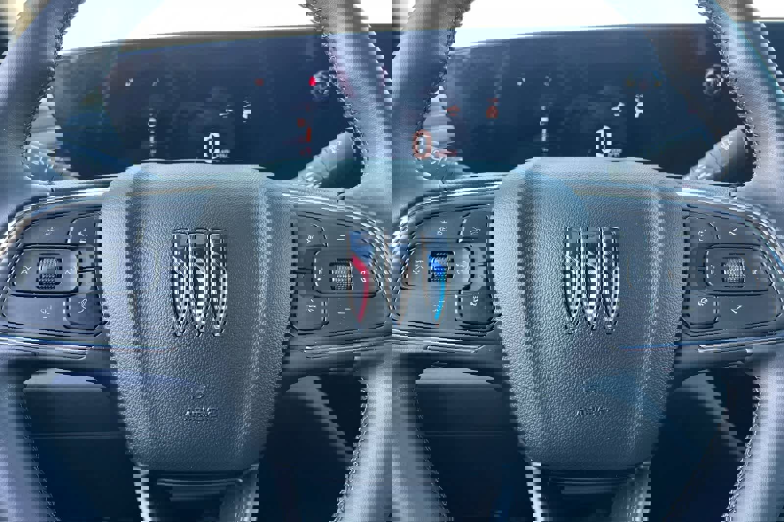 Used 2024 Buick Envista Sport Touring w/ Convenience I Package image 26