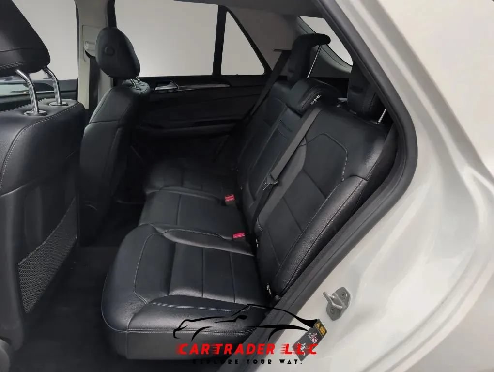 Used 2017 Mercedes-Benz GLE 550e image 28