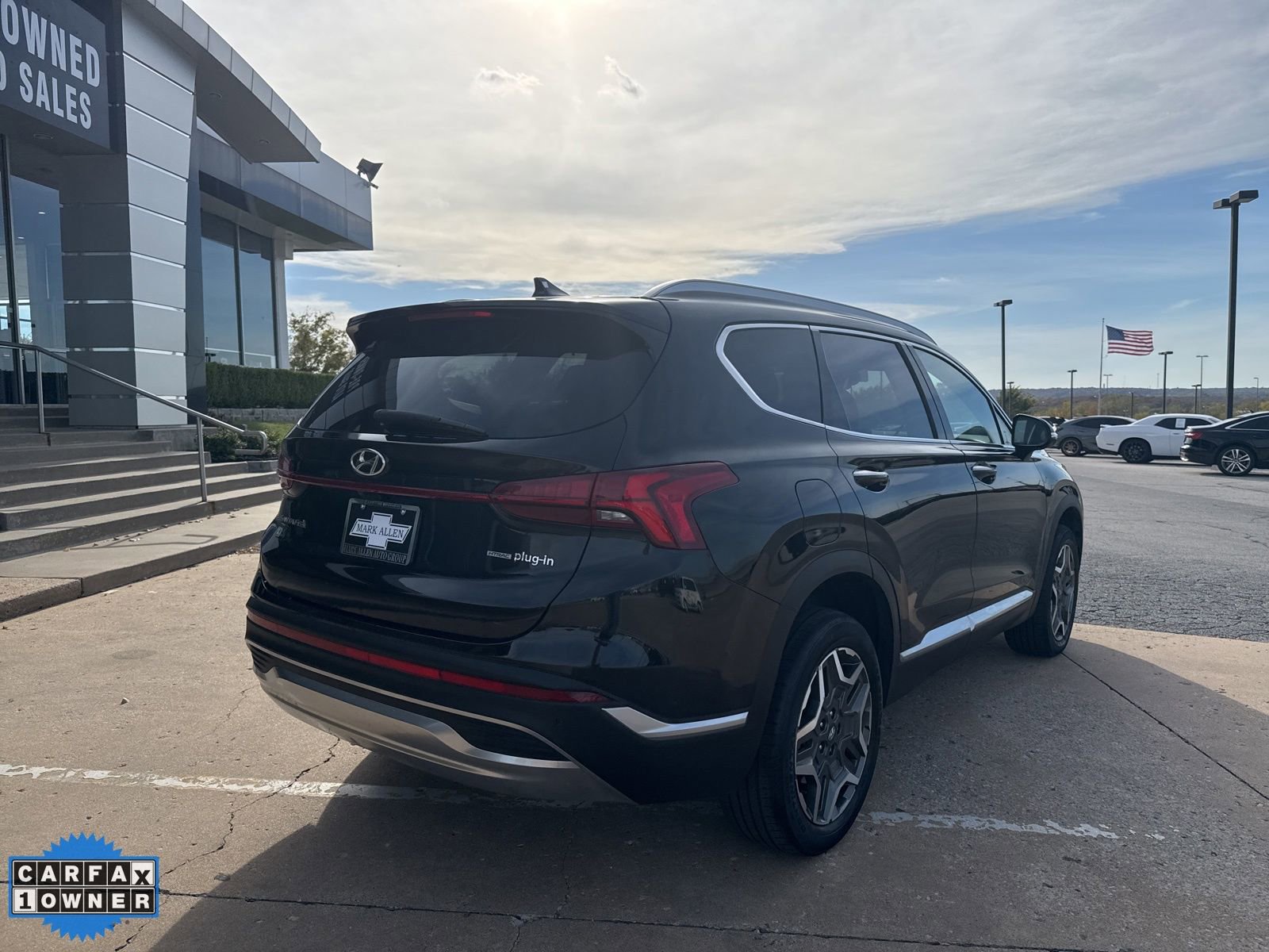 Used 2023 Hyundai Santa Fe SEL Convenience image 3