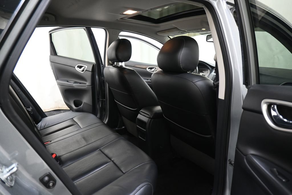 Used 2014 Nissan Sentra SL w/ Premium Package image 17