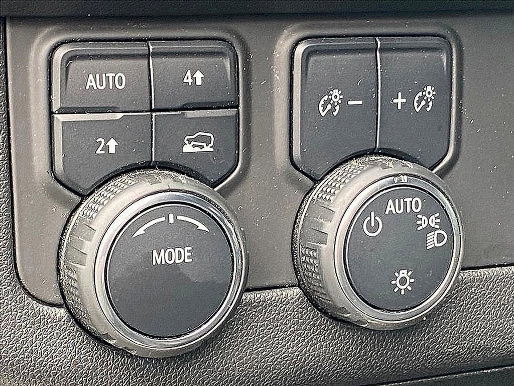 Used 2024 Chevrolet Tahoe LT image 17