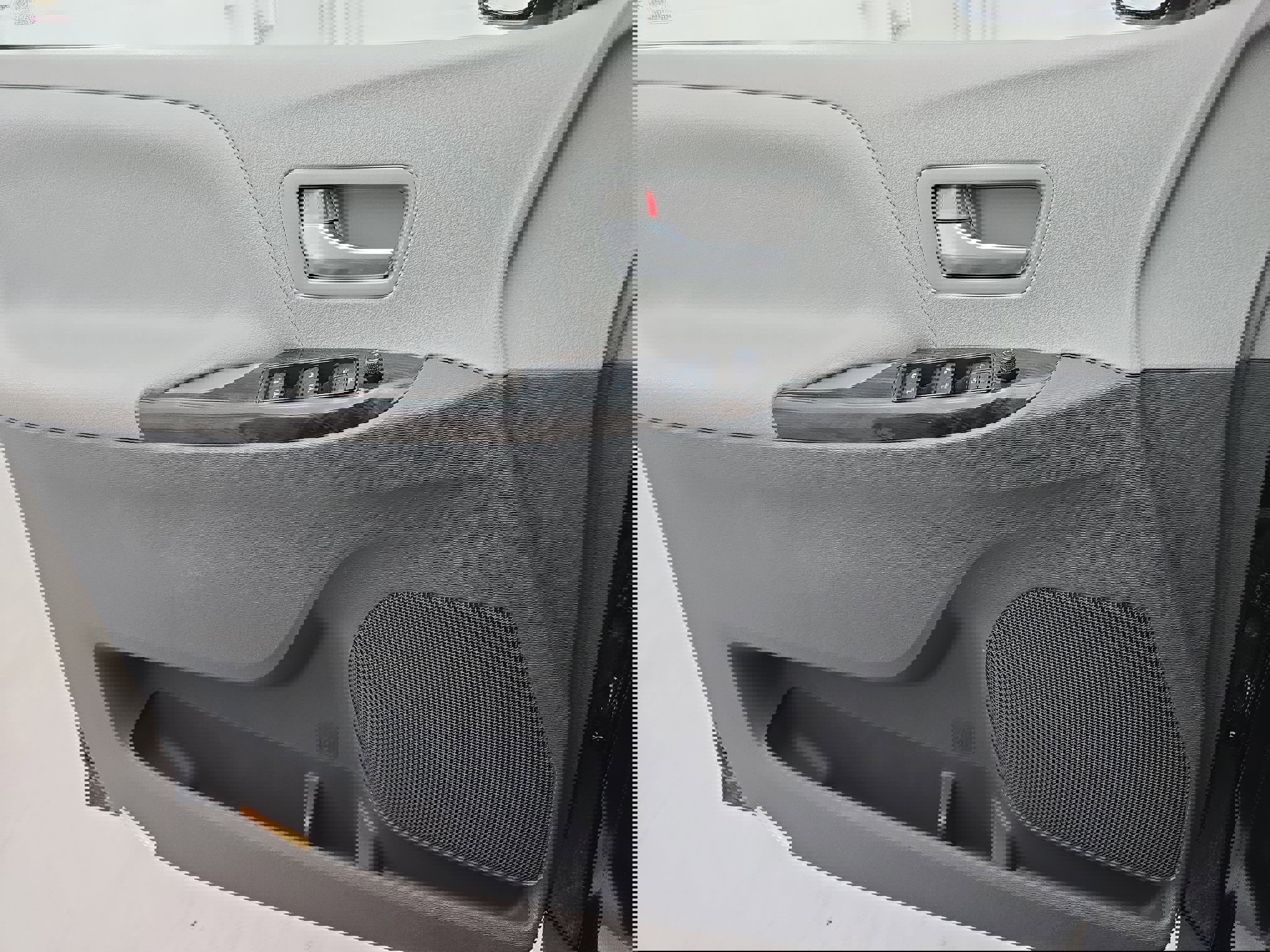 Used 2015 Toyota Sienna XLE image 27