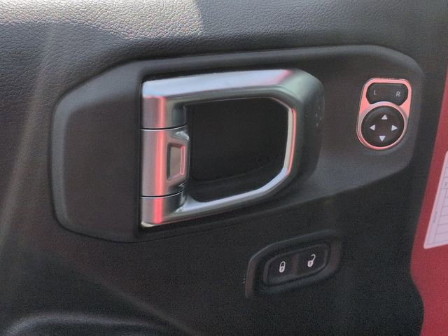 Used 2025 Jeep Wrangler Unlimited Rubicon image 14